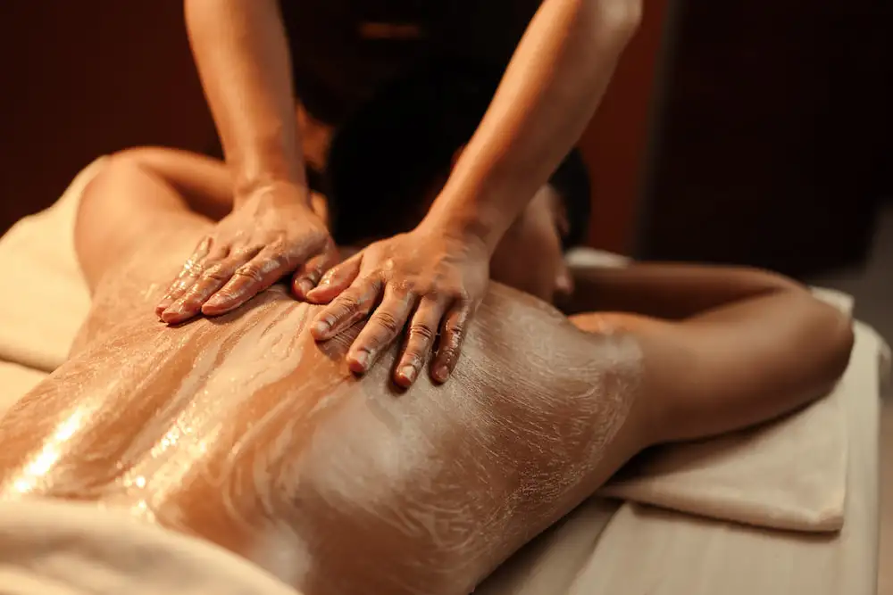 Best Body Scrub for Your Skin: Rice Bran, Coffee or Salt?